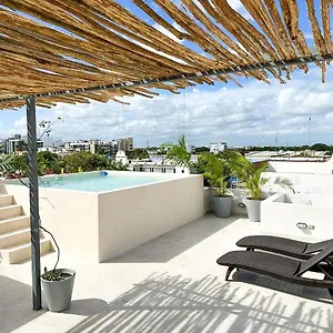 Apartahotel Balam, Playa del Carmen